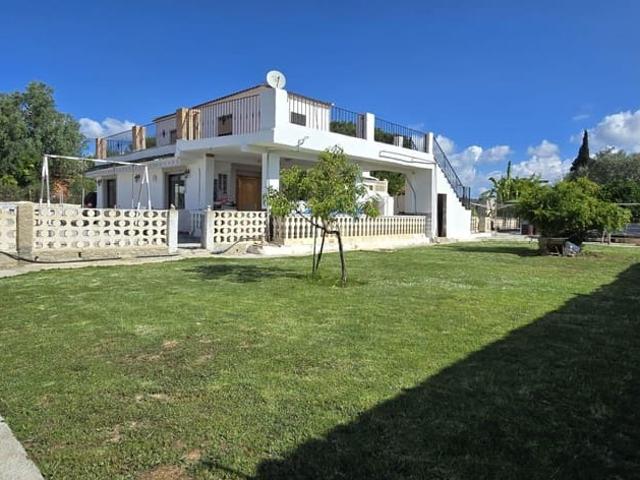 Chalet en venta en Llíria, Valencia