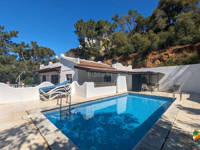 Chalet en venta en Lloret de Mar, Canyelles Costa Brava. R02383 CASA CON PISCINA Y VISTAS A LA MONTAÑA EN EN CALA CANYELLES. Chalets Lloret de.
