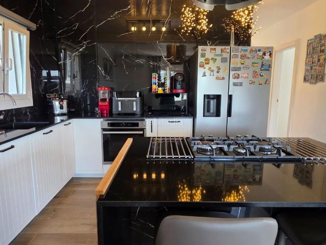 Chalet en venta en Lloret de Mar, Lloret Residencial Montlloret Costa Brava. OPORTUNIDAD CHALET CON PISCINA Y VISTAS IMPRESIONANTES. Chalets Lloret de.