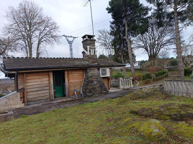Chalet en venta en Lugo, Parroquias del Oeste. CHALET EN HOMBREIRO. Chalets.