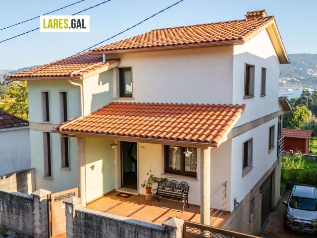 Chalet en venta en Moaña. Estupenda vivienda en Domaio Moaña. Chalets.
