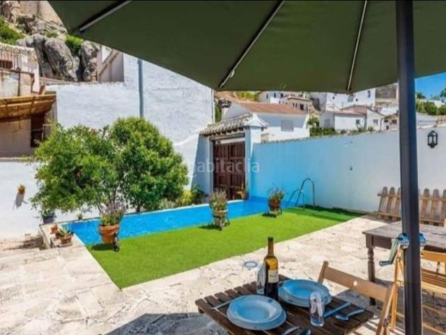 Chalet en venta en Moclín. Palacete apartamentos turísticos. Chalets.