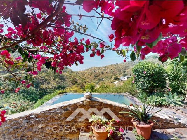 Chalet en venta en Moclinejo. Se vende Casa de campo, Rincón de la Victoria, Málaga, Andalucía. Chalets.