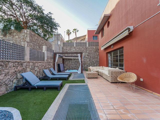 Chalet en venta en Mogán, Playa del Cura Taurito. Privacidad, espacio y vistas en Tauro, Magnífica casa de esquina con parcela de 307 m2. Chalets.