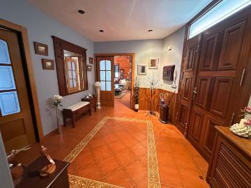 Chalet en venta en Mojados. ¡Oportunidad de vivienda exclusiva! La casa de tus sueños está más cerca. Chalets.