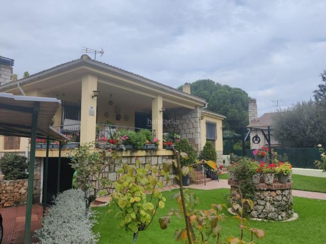 Chalet en venta en Molar El. chalet independiente con piscina vista sierra El molar. Chalets Molar.