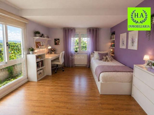 Chalet en venta en Molar El. Elegante Chalet Independiente en El Molar, Madrid. Chalets Molar.