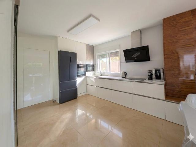 Chalet en venta en Molina de Segura, La Alcayna. Espectacular chalet independiente con piscina en la mejor zona de La Alcayna. Chalets Molina de.