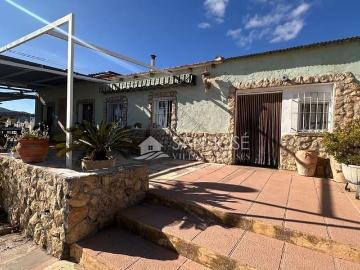 Chalet en venta en Monóvar / Monóver, Alicante