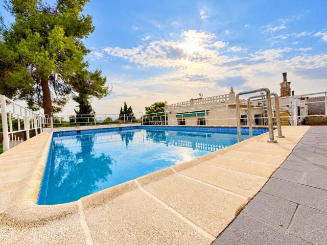 Chalet en venta en Monserrat. chalet en montserrat. Chalets.