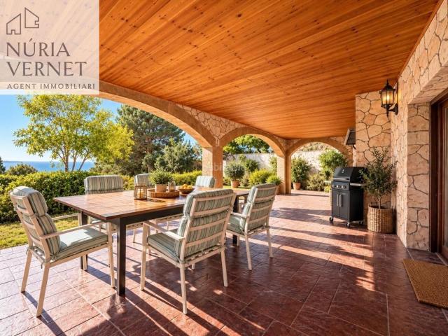 Chalet en venta en Mont ral. PECIOSA CASA A L ENTORN NATURAL MUNTANYES DE PRADES. Chalets.