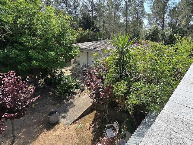 Chalet en venta en avenida De la Juncosa, Montmell, El, de 200 m² 4 habitaciones por 220.000