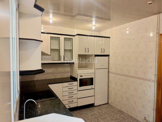 Chalet en venta en Montcada i Reixac, Santa Maria Terra Nostra. Casa independiente en zona de Terra Nostra. Chalets Montcada i.
