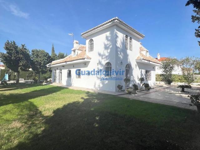 Chalet en venta en Montequinto, Condequinto. CHALET EN CONDEQUINTO. Chalets.