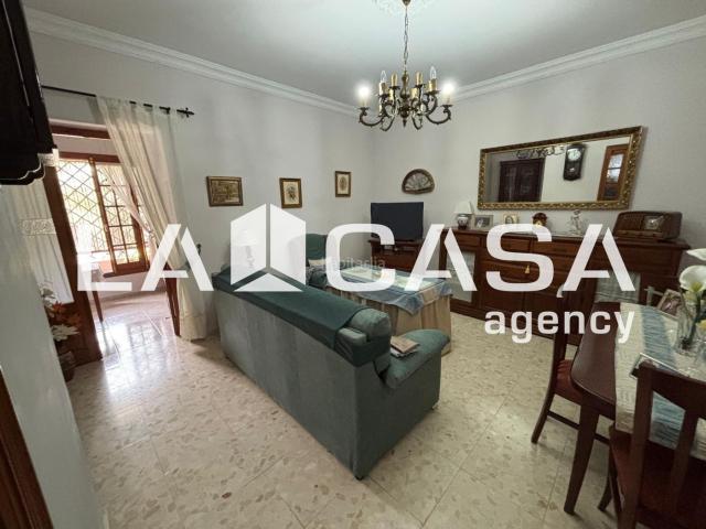 Chalet en venta en Montequinto, Cerros de Montequinto. Chalets.