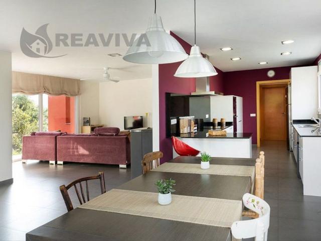Chalet en venta en Montferrer i Castellbó, de 371 m² 4 habitaciones por 690.000