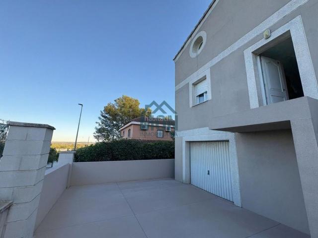 Chalet en venta en Montroi Montroy. Chalet independiente en Montroi. Chalets Montroi.