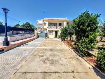 Chalet en venta en Montserrat, Valencia