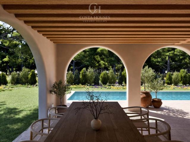 Chalet en venta en Moraira, Pinar de Advocat Cometa. VILLA ARCHES LUZ, ARCOS Y MAR A PASOS EN PINAR DEL ADVOCAT, MORAIRA. Chalets.