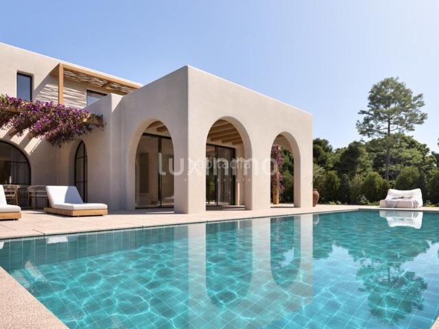 Chalet en venta en Moraira, Pinar de Advocat Cometa. Villa de estilo ibicenco en Moraira en venta. Chalets.