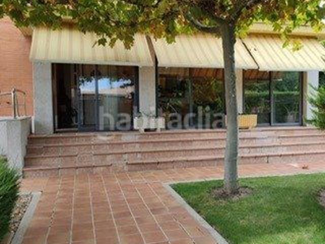 Chalet en venta en Morales del Vino. ESPECTACULAR CHALET ADAPTADO CON PISCINA. Chalets Morales del.