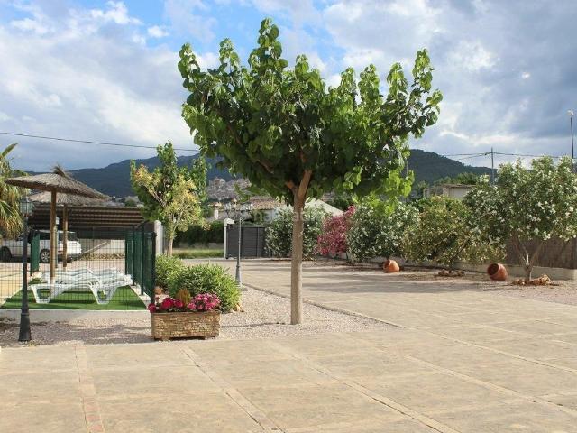 Chalet en venta en Moratalla. FINCA CON PISCINA EN PLENA NATURALEZA. Chalets.