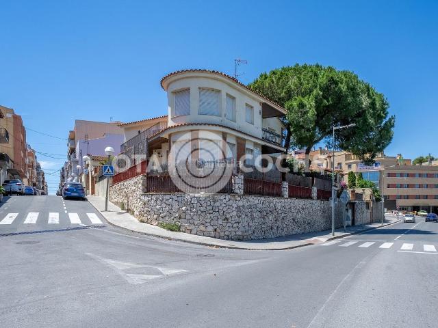 Chalet en venta en Morell El. MAGNIFICA CASA INDEPENDIENTE AL MORELL. Chalets Morell.