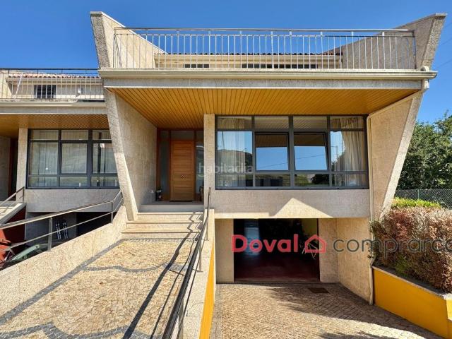 Chalet en venta en Mos. Impresionate chalet de piedra con piscina y excelentes calidades, en Mos. Chalets.