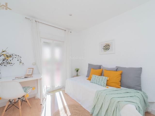 Chalet en venta en Móstoles, Norte Universidad. Chalet pareado en venta en Calle Tulipán. Chalets.
