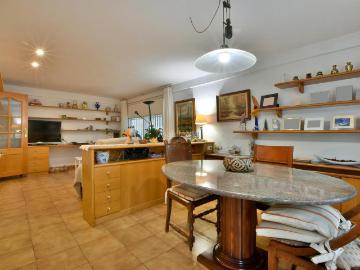 Chalet en venta en Matadepera. CHALET A 4 VIENTOS EN MATADEPERA. Chalets.