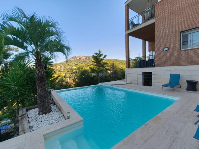 Chalet en venta en Matadepera. Chalets.