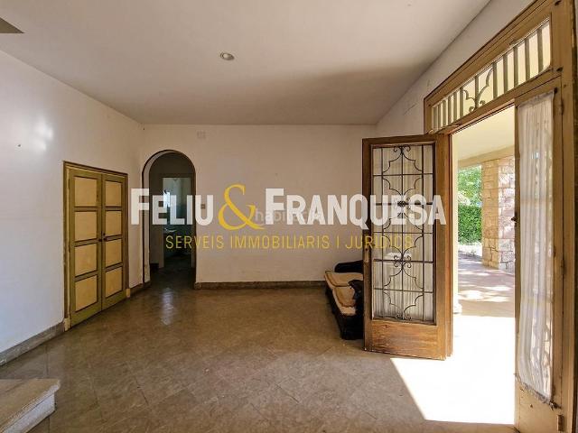 Chalet en venta en Matadepera. Chalets.