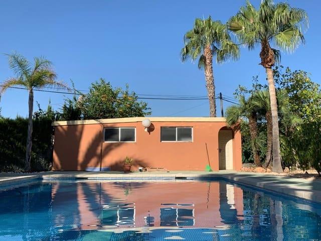 Chalet en venta en Matola, Alicante