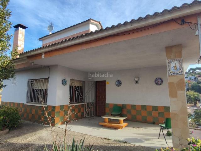 Chalet en venta en Maçanet de la Selva, Residencial Park. Casa en dos plantas y buhardilla. Chalets Maçanet de la.