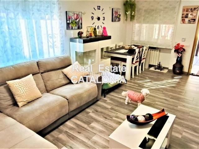 Chalet en venta en Maçanet de la Selva, Residencial Park. Casa soleada en perfecto estado de conservación. Chalets Maçanet de la.