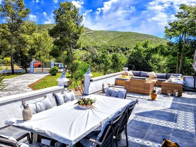 Chalet en venta en Macastre, Valencia
