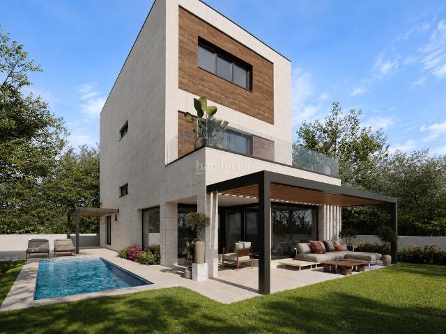 Chalet en venta en Madrid, La Florida El Plantío. OBRA NUEVA EN ARAVACA. Chalets.