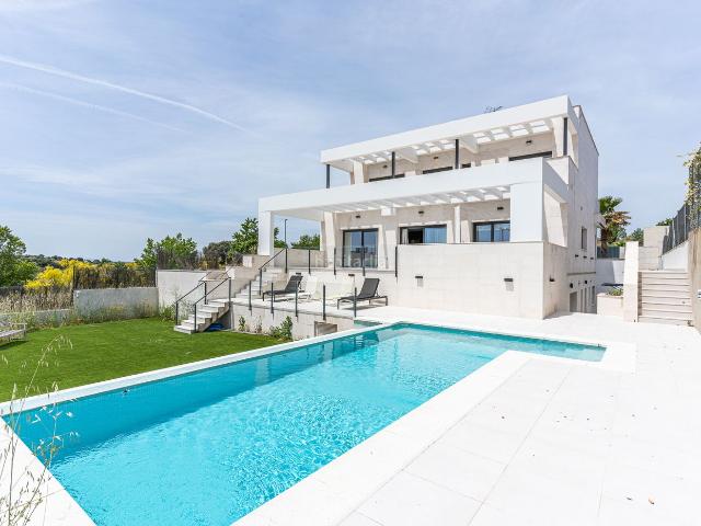 Chalet en venta en Majadahonda, Los Satélites Roza Martín. Venta Chalet Independiente en Majadahonda. Chalets.