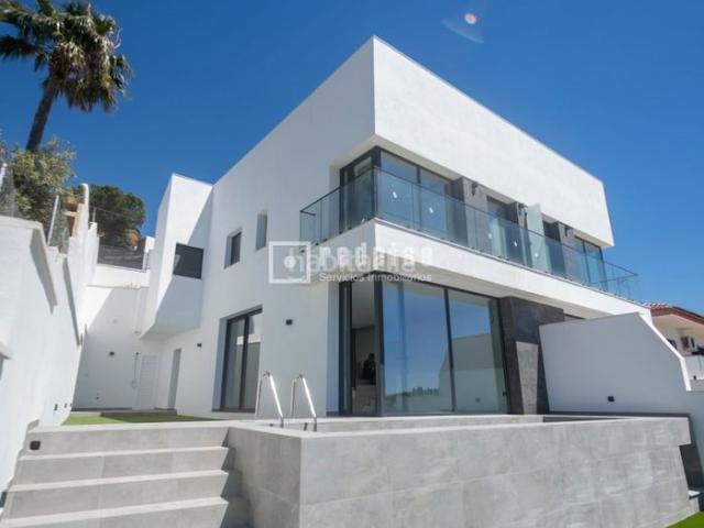 Chalet en venta en Málaga, Fuente Alegre El Chaparral Los Morales. PAREADO DE OBRA NUEVA EN FUENTE ALEGRE PUERTO DE LA TORRE. Chalets.