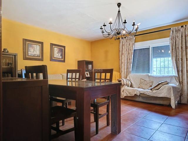 Chalet en venta en Mancha Real. SE VENDE TERRENO CON CHALET Y PISCINA EN MANCHA REAL. Chalets Mancha.