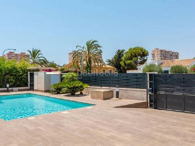 Chalet en venta en Manga del Mar Menor La, Entremares. !CDATALa Manga Del Mar Menor obra nueva en venta Villa. Chalets Manga del Mar Menor.