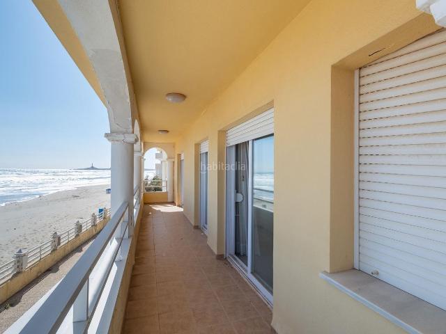 Chalet en venta en Manga del Mar Menor La, Entremares. Chalet en Primera Línea del Mediterráneo en zona de Las Sirenas, La Manga del Mar Menor. Chalets Manga del Mar Menor.