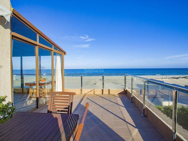 Chalet en venta en Manga del Mar Menor La, Entremares. Un paraíso frente al mar la villa que lo tiene todo en La Manga del Mar Menor. Chalets Manga del Mar Menor.