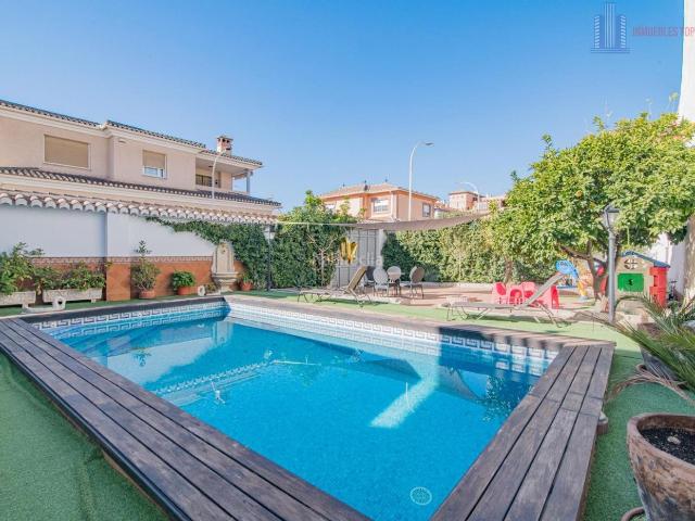 Chalet en venta en Maracena. MaracenaChalet. Chalets.