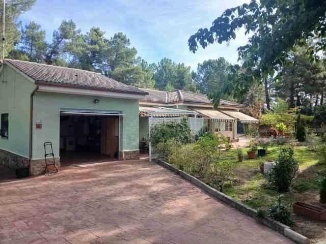 Chalet en venta en Marugán. ESTUPENDO CHALET EN MARUGAN SEGOVIA. Chalets.