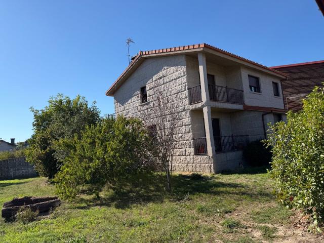 Chalet en venta en Maside. chalet muy soleado en zona tranquila. Chalets.
