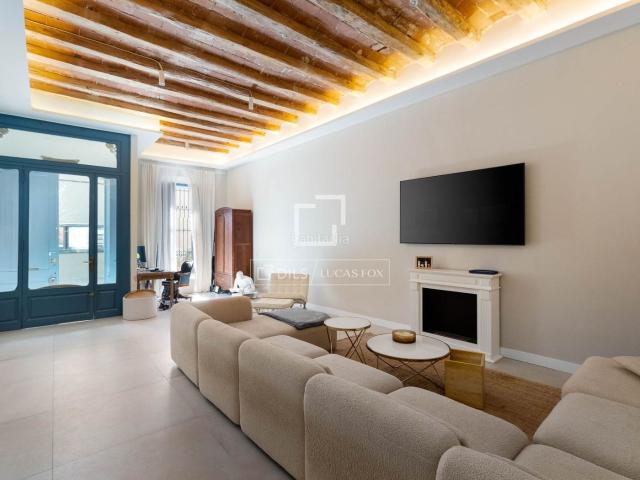 Chalet en venta en Masnou El, Centre. Casa villa Excelentes de 5 dormitorios en venta en El Masnou, Barcelona. Chalets Masnou.