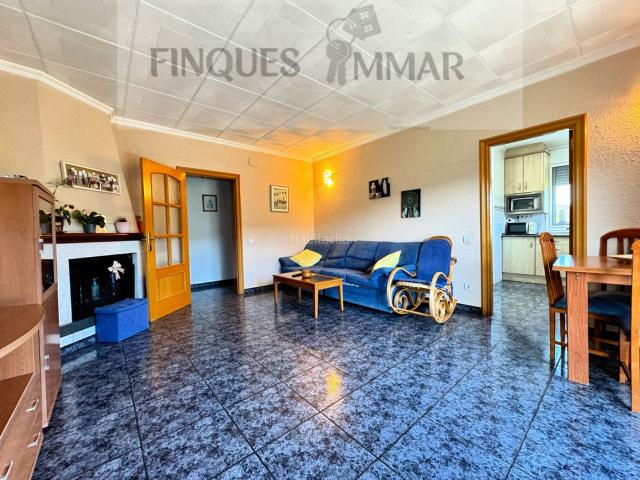 Chalet en venta en Massanes. CASA o CHALET con precioso jardín y árboles frutales. Chalets.