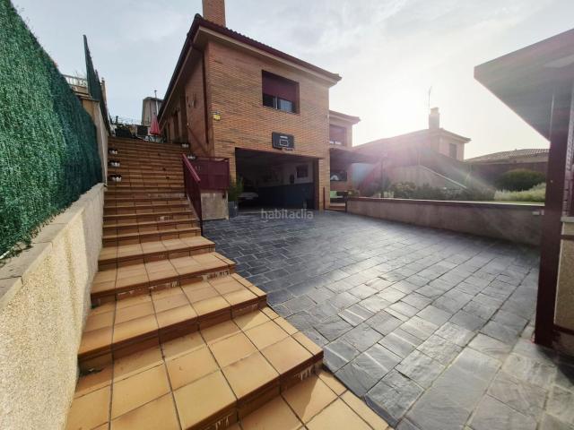 Chalet en venta en Masquefa. Chalets.