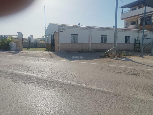 Chalet en venta en Mengíbar. Chalets.